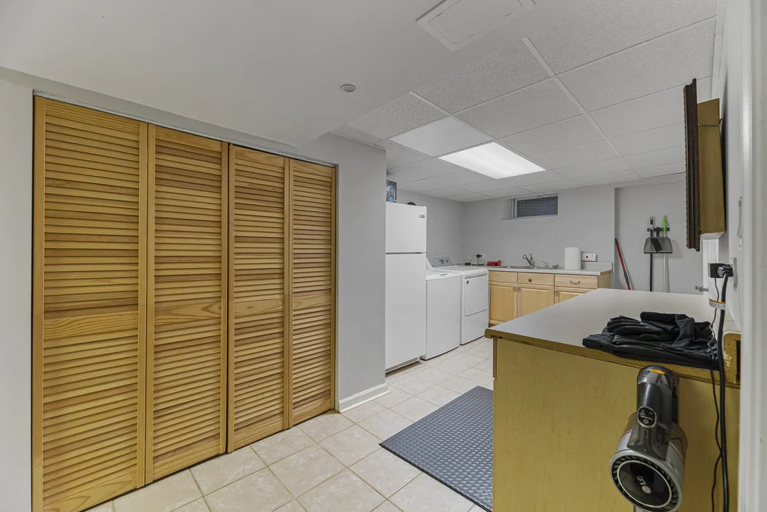 Photo of 9 N Waverly Place