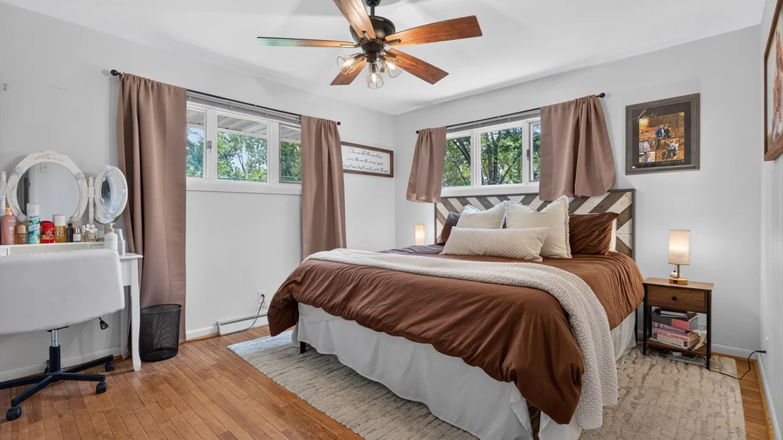 Photo of 1402 Maplewood Drive