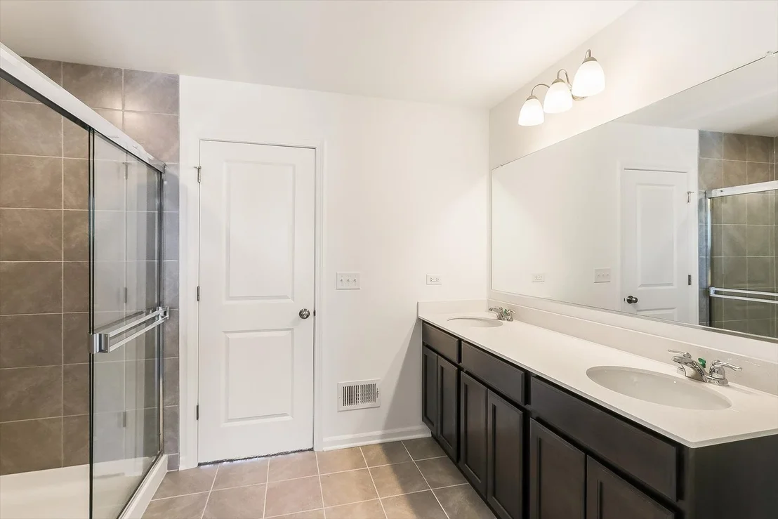 Photo of 1220 Stonegate Drive