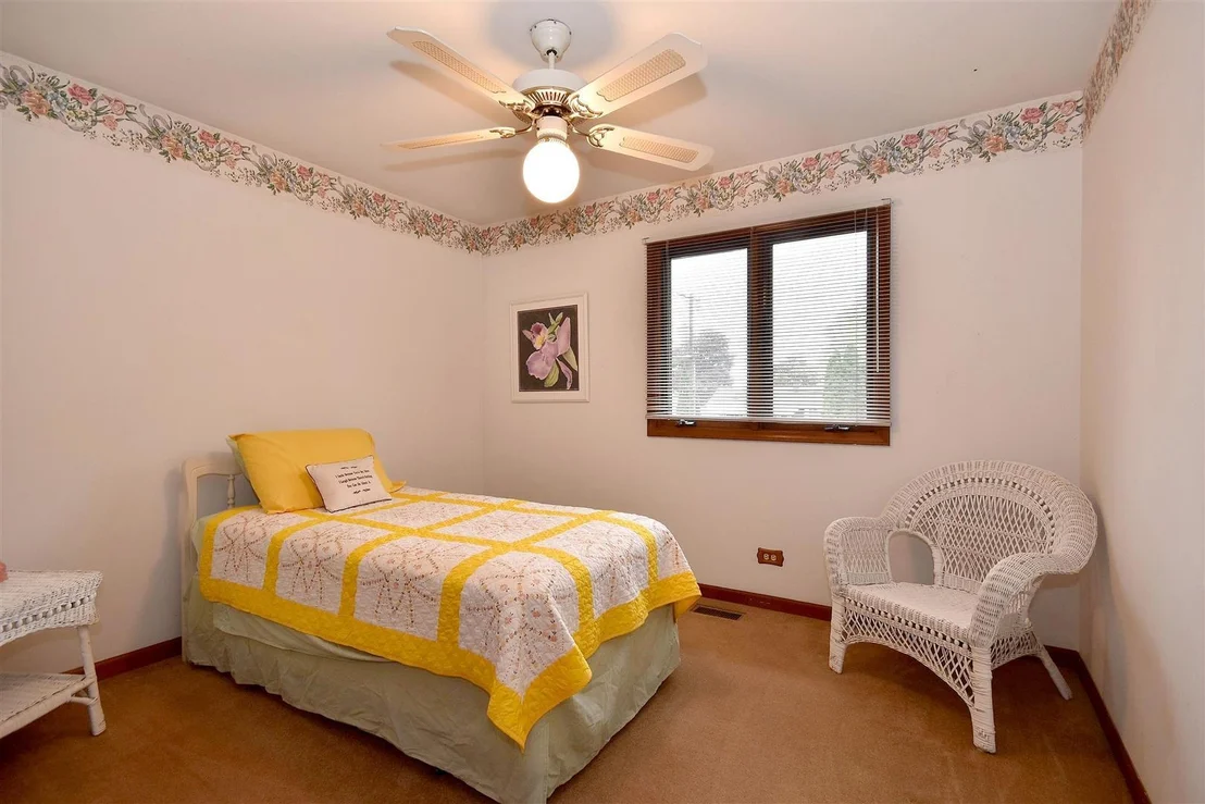 Photo of 206 VILLAGE Road