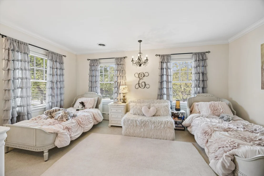 Photo of 197 Woodside Road