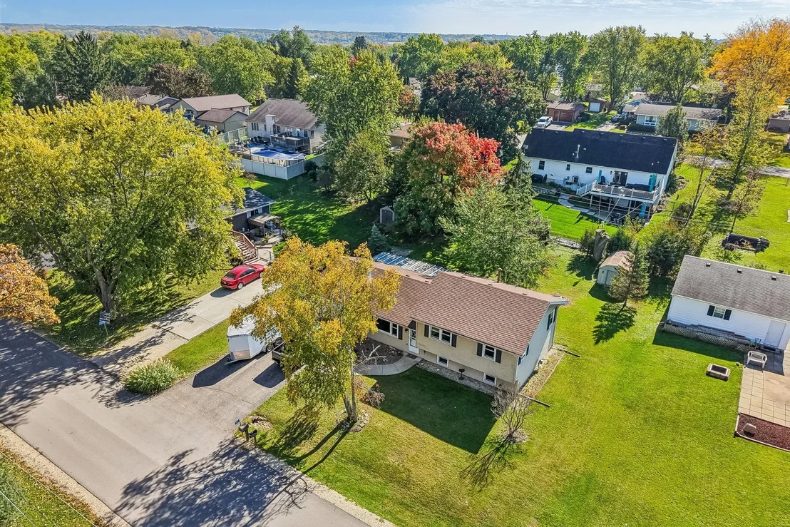 Photo of 1825 Esch Road