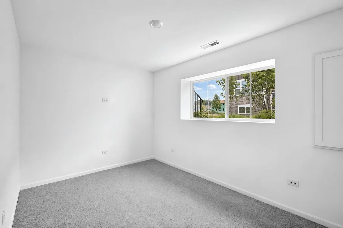 Photo of 439 Red Oak Circle