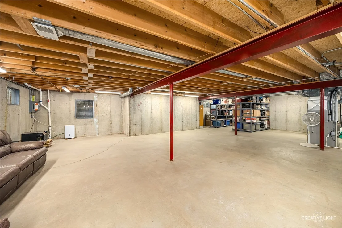 Photo of 17 White Oak Lane