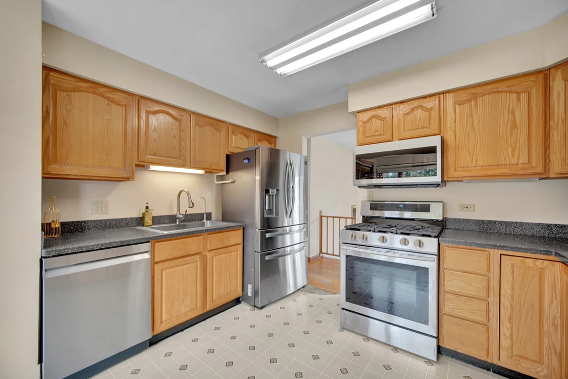 Photo of 562 N Plamondon Drive