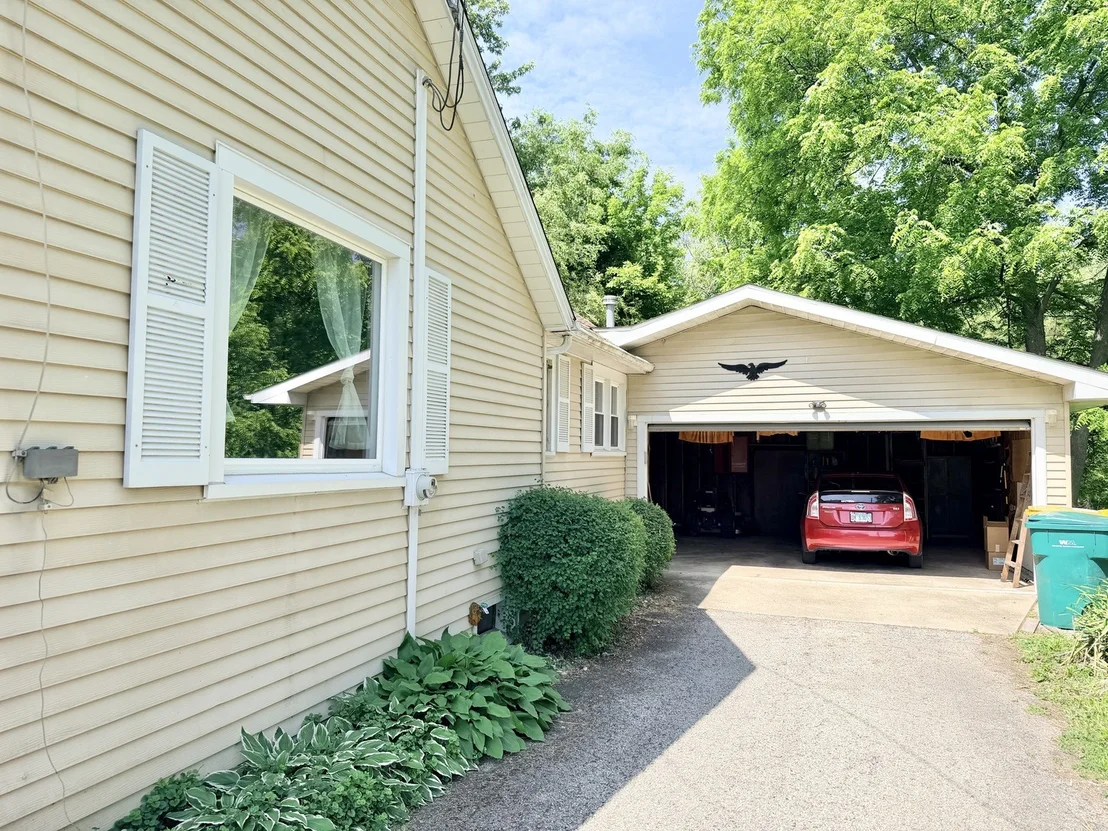 Photo of 1304 N Everett Street