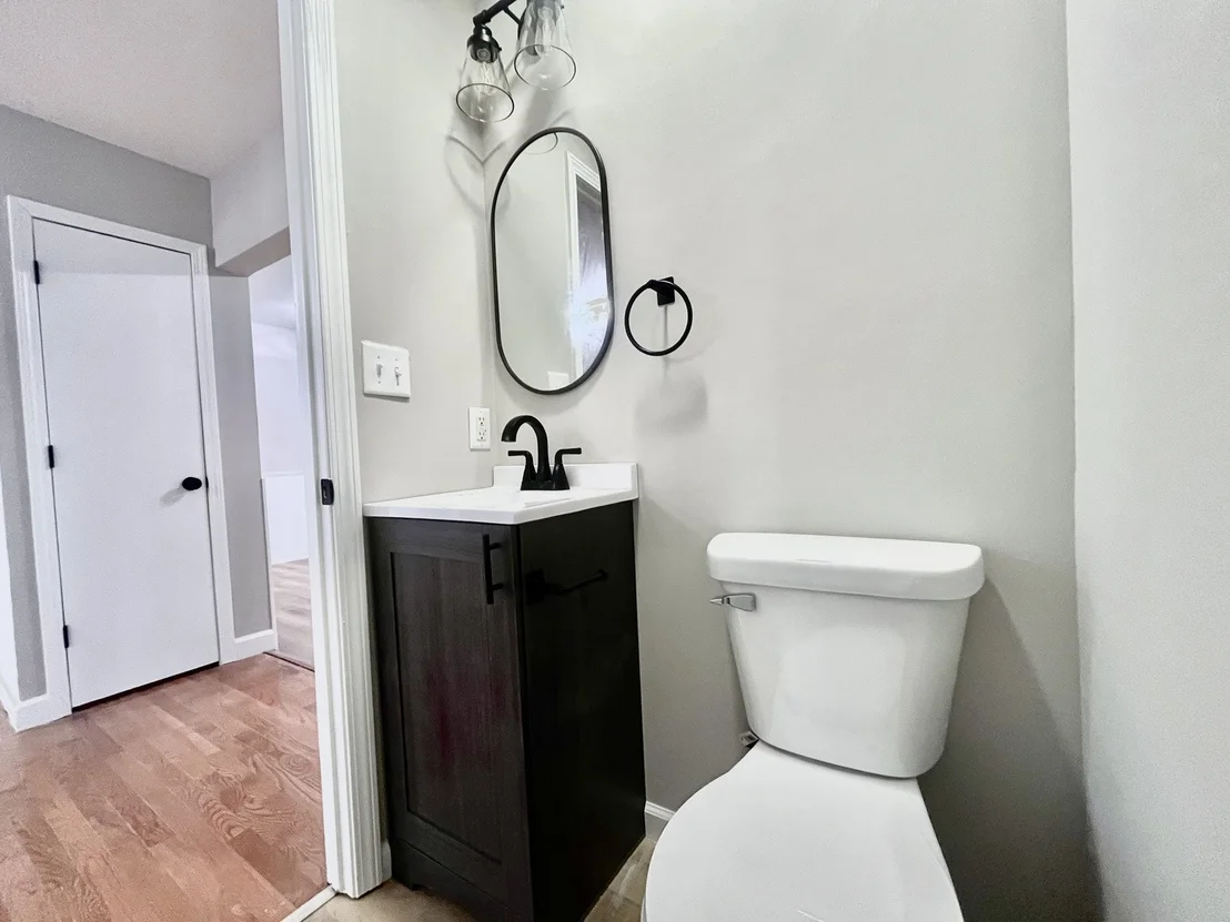 Photo of 370 KAREN Drive