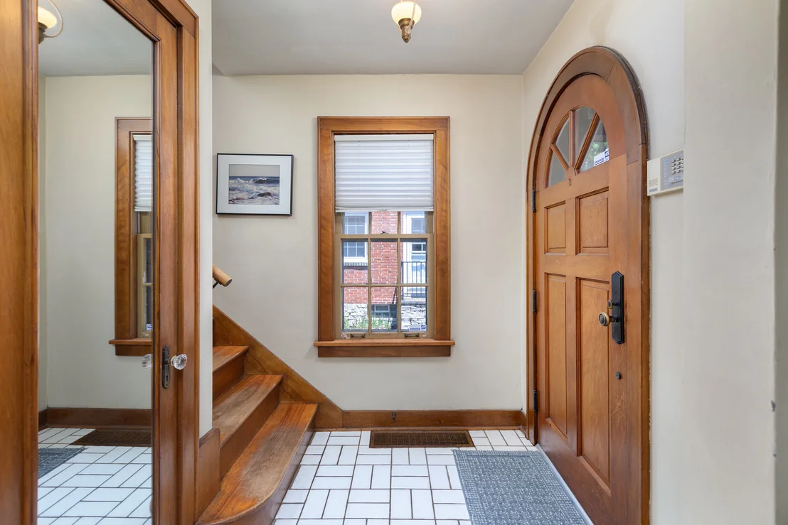 Photo of 815 N Eagle Street