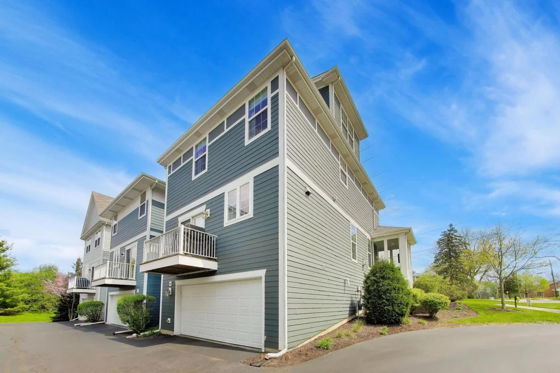 Photo of 1331 Avery Avenue