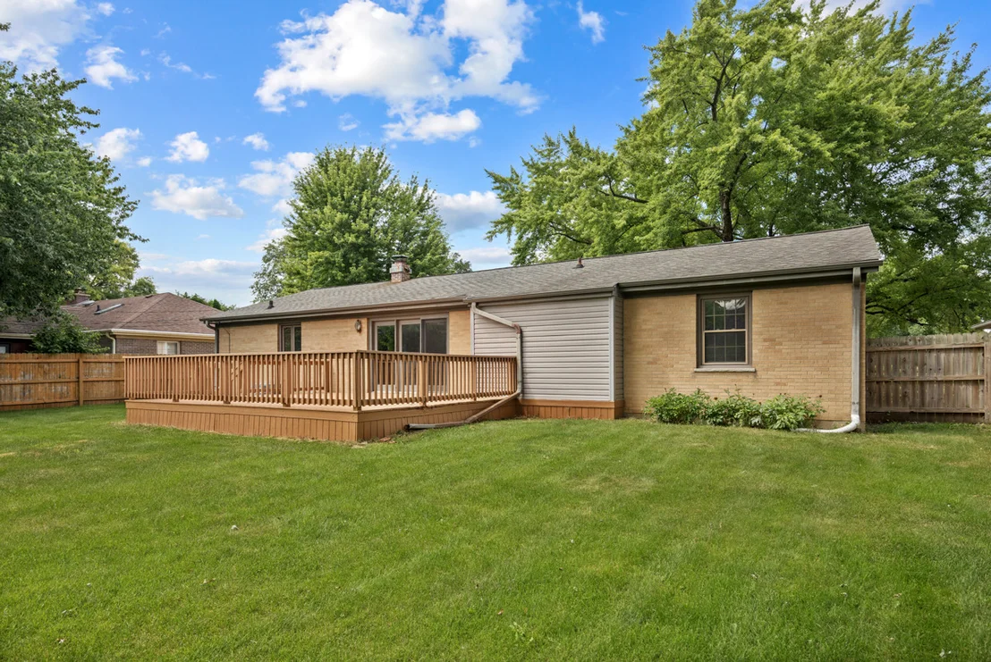 Photo of 1441 Maple Lane