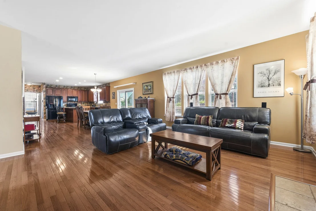 Photo of 3125 RILEY Road