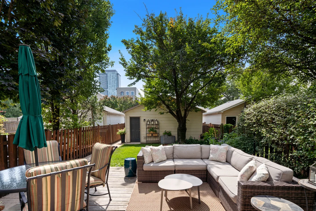Photo of 331 W Evergreen Avenue