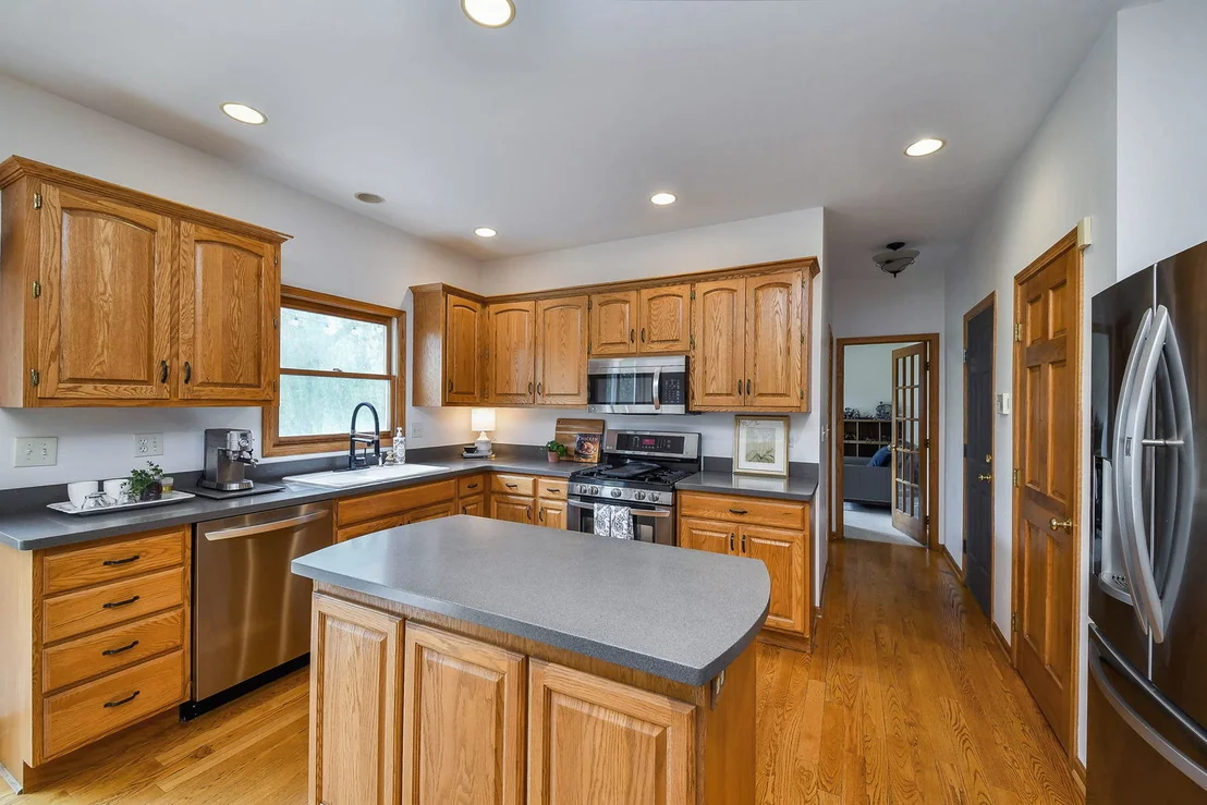 Photo of 635 Samantha Circle