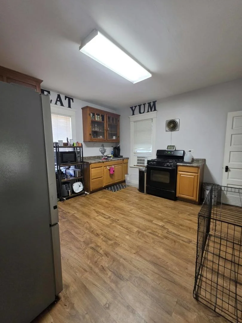 Photo of 554 Bangs Street