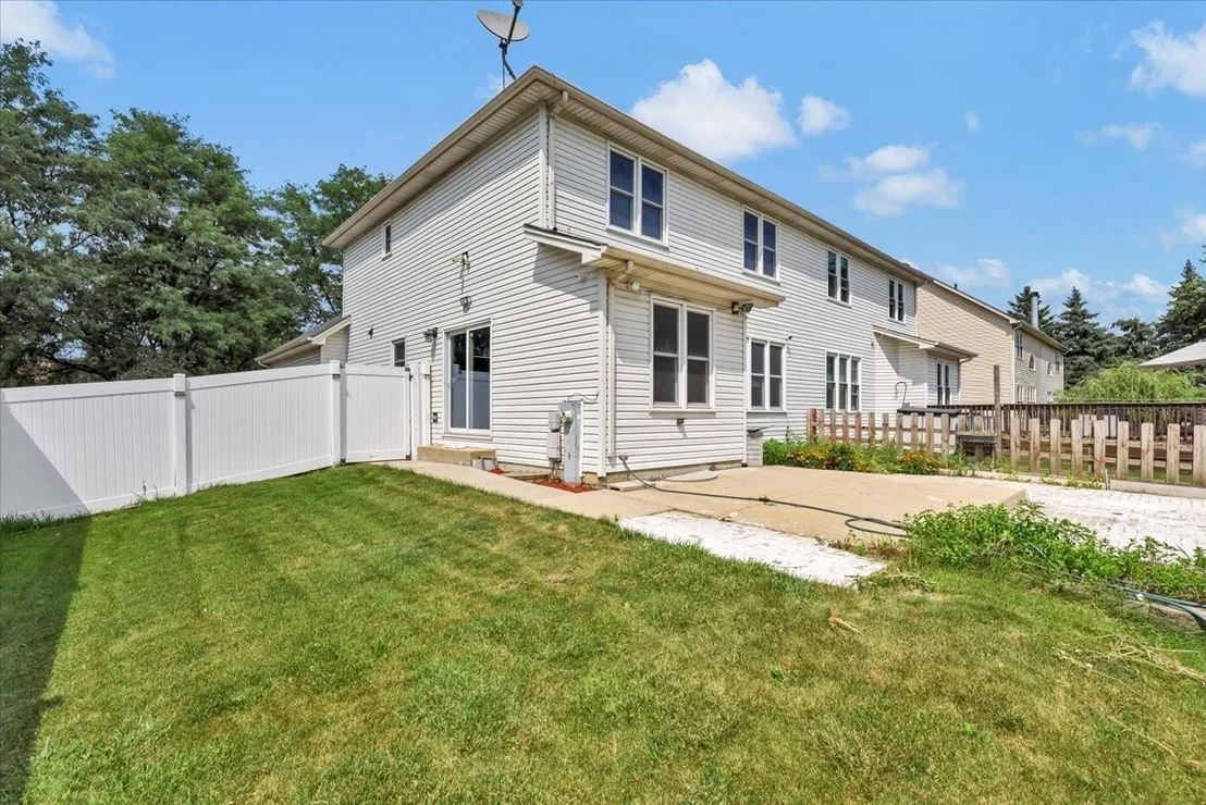 Photo of 2153 Laurel Avenue