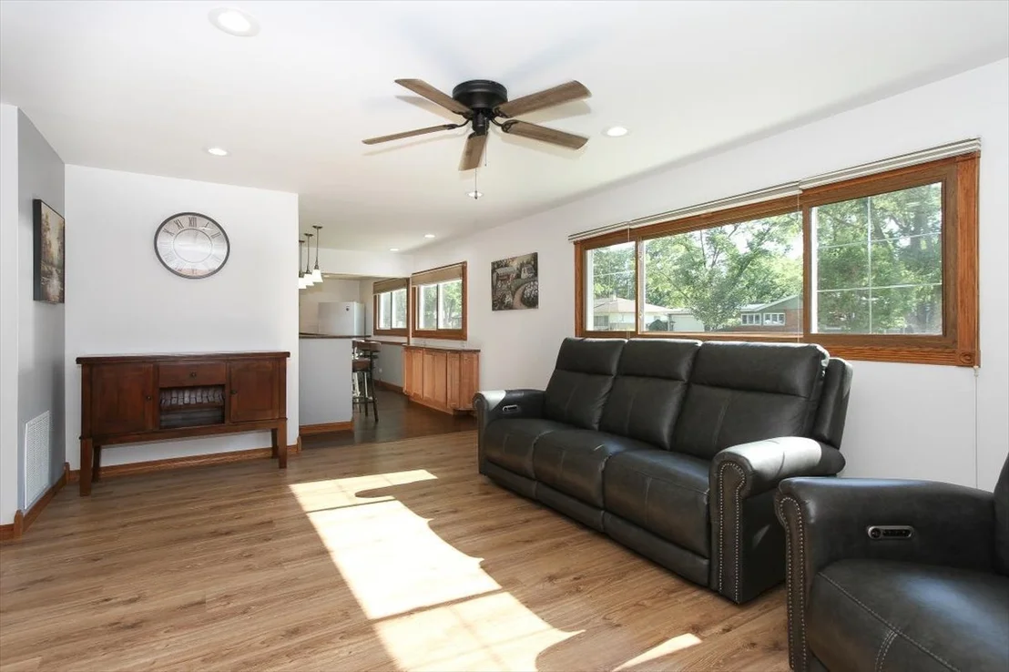 Photo of 130 WESTVIEW Street