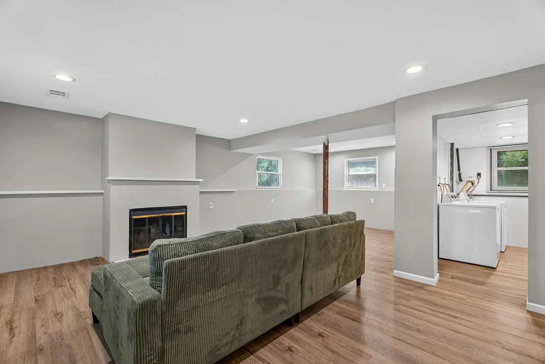 Photo of 4 Devon Court