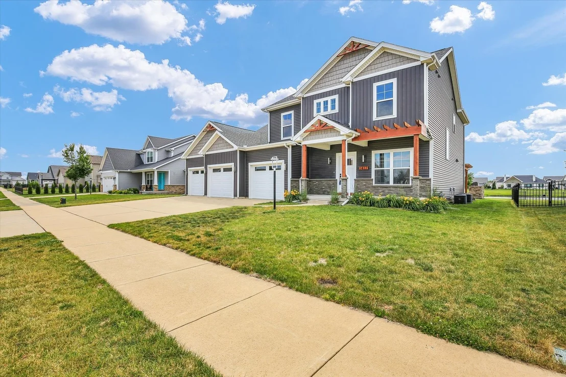 Photo of 1417 Fieldstone Drive