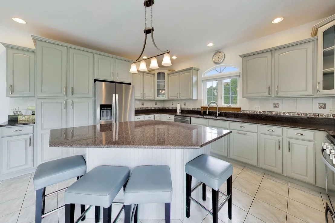 Photo of 630 Gibbons Drive