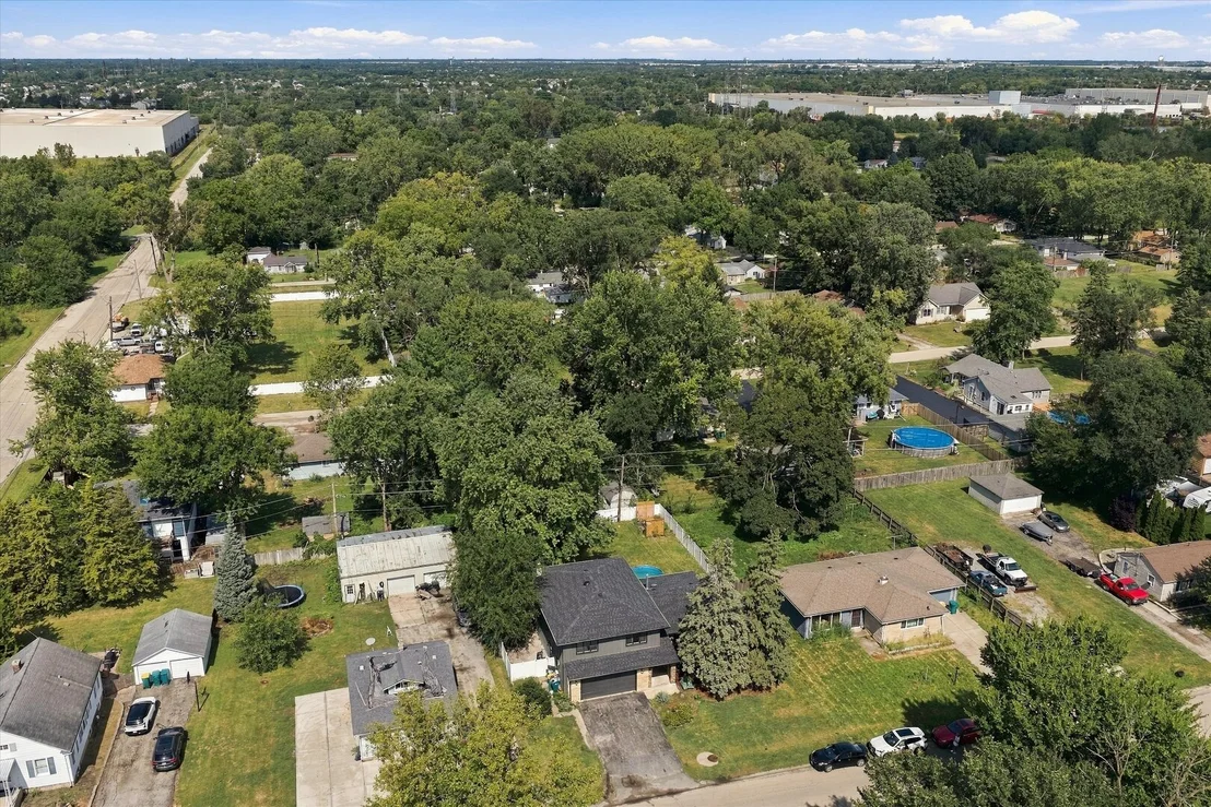 Photo of 2437 Grape Street
