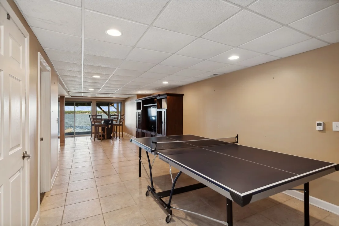Photo of 38635 N Drexel Boulevard