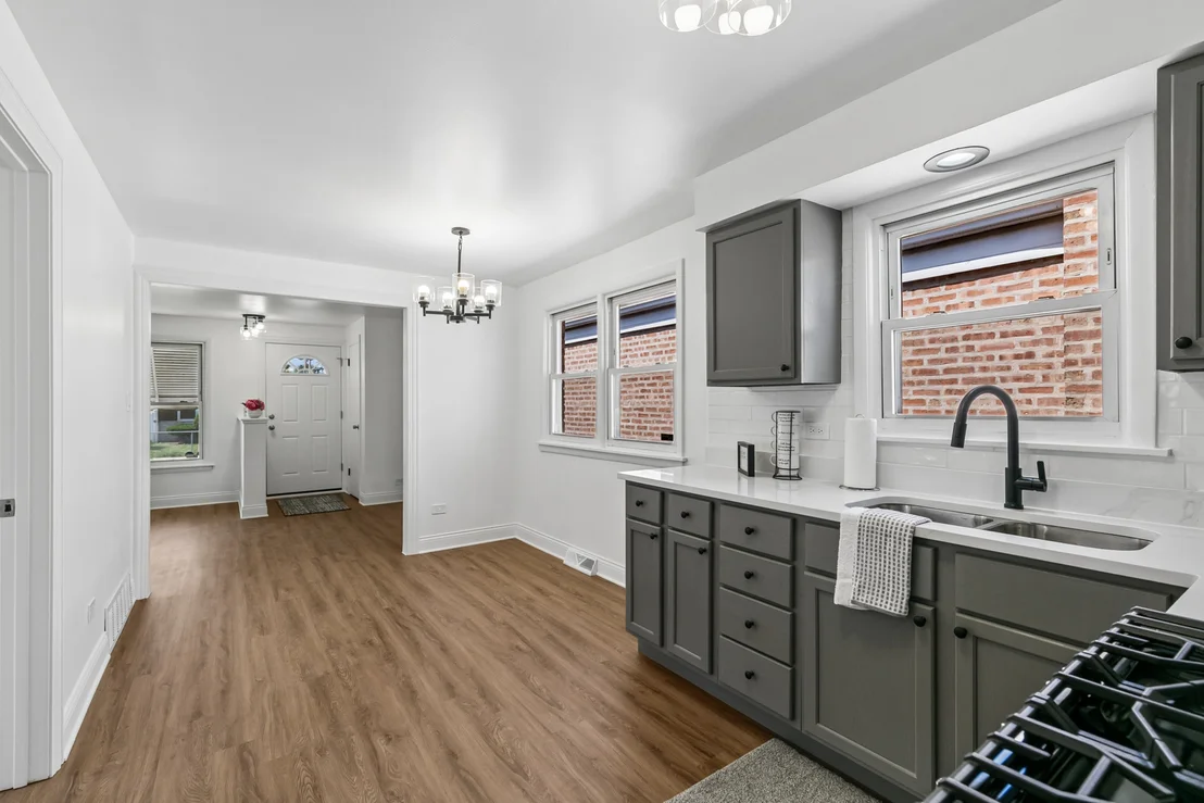 Photo of 1020 W 108th Place