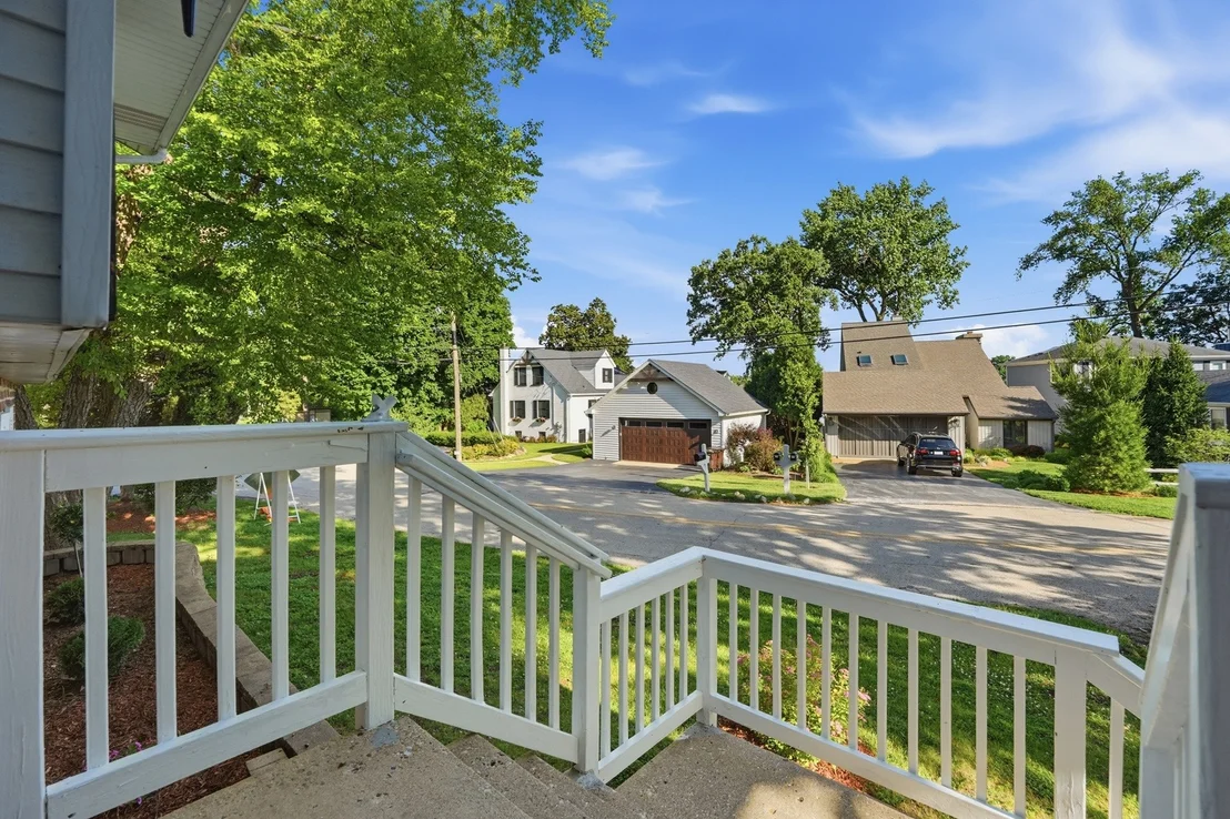 Photo of 136 edgewater Drive