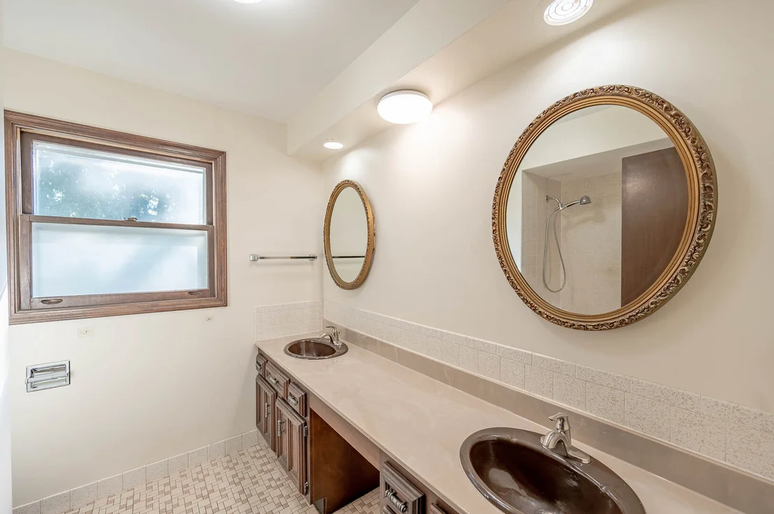 Photo of 1609 Barry Lane