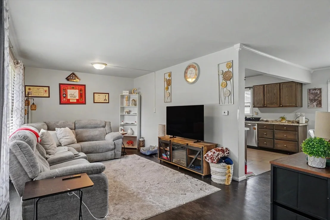 Photo of 1906 Winchester Drive