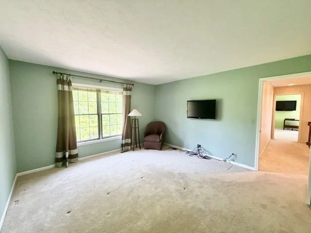 Photo of 11N071 Johnstown Road