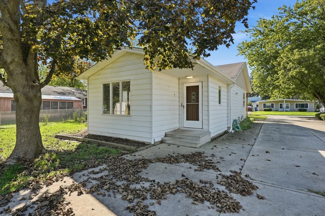 Photo of 3443 PHILLIPS Avenue