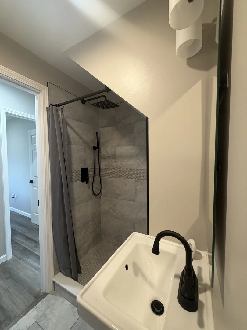 Photo of 547 Redwood Road