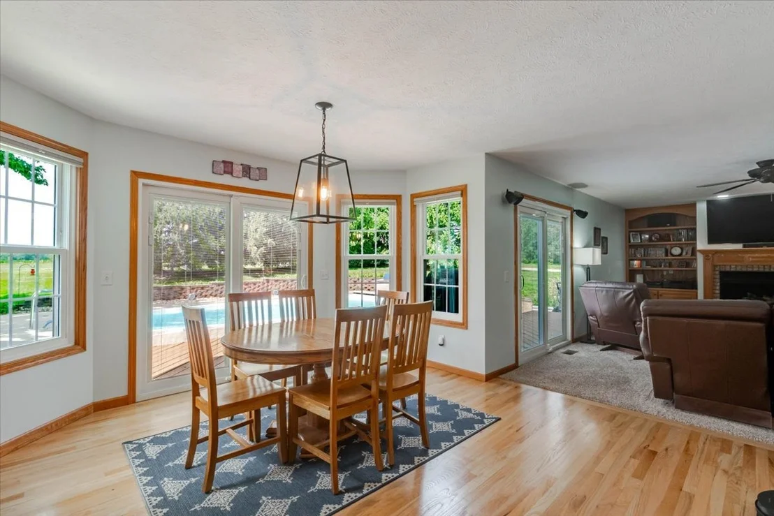 Photo of 9962 Wolf Hill Road