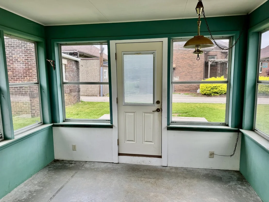 Photo of 415 9th Place