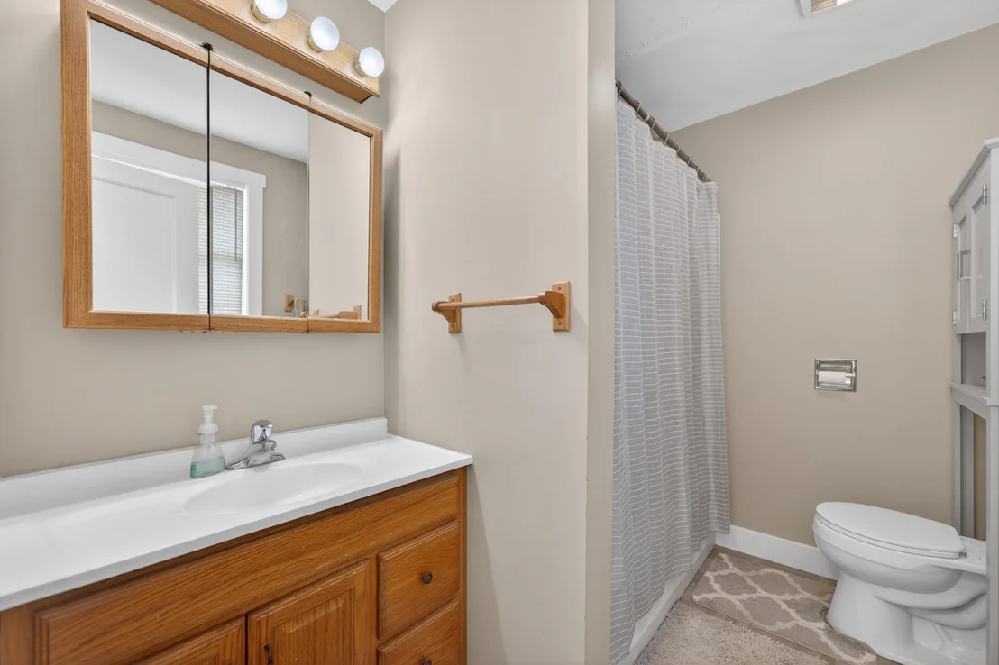 Photo of 21137 Fenstermaker Road