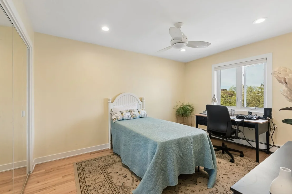 Photo of Unit 5D at 1333 Maple Avenue