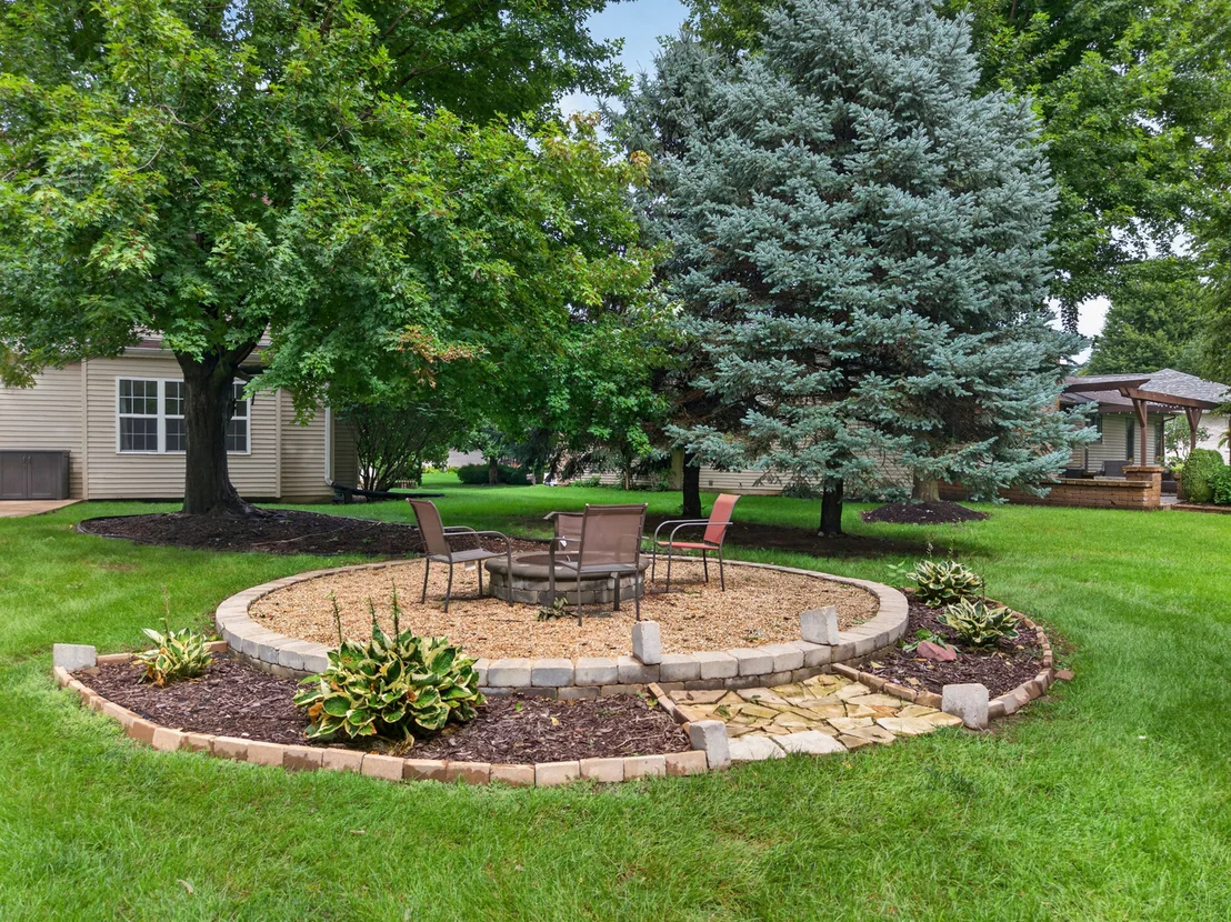 Photo of 613 Magnolia Lane