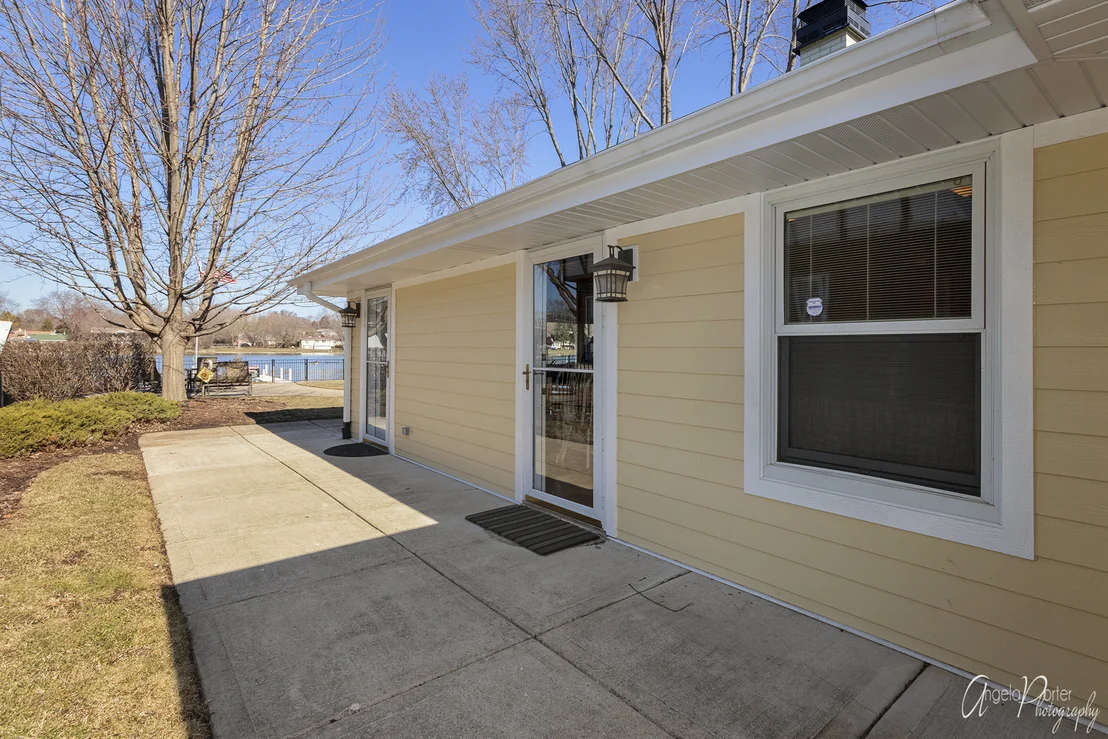Photo of 906 River Terrace Drive