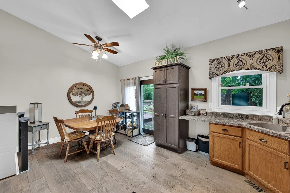 Photo of 302 Carriage Hills Road
