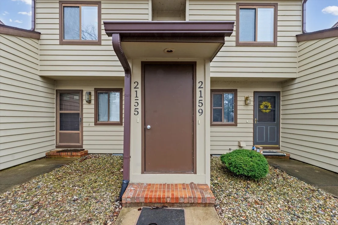 Photo of Unit 2159 at 2159 Harbortown Circle