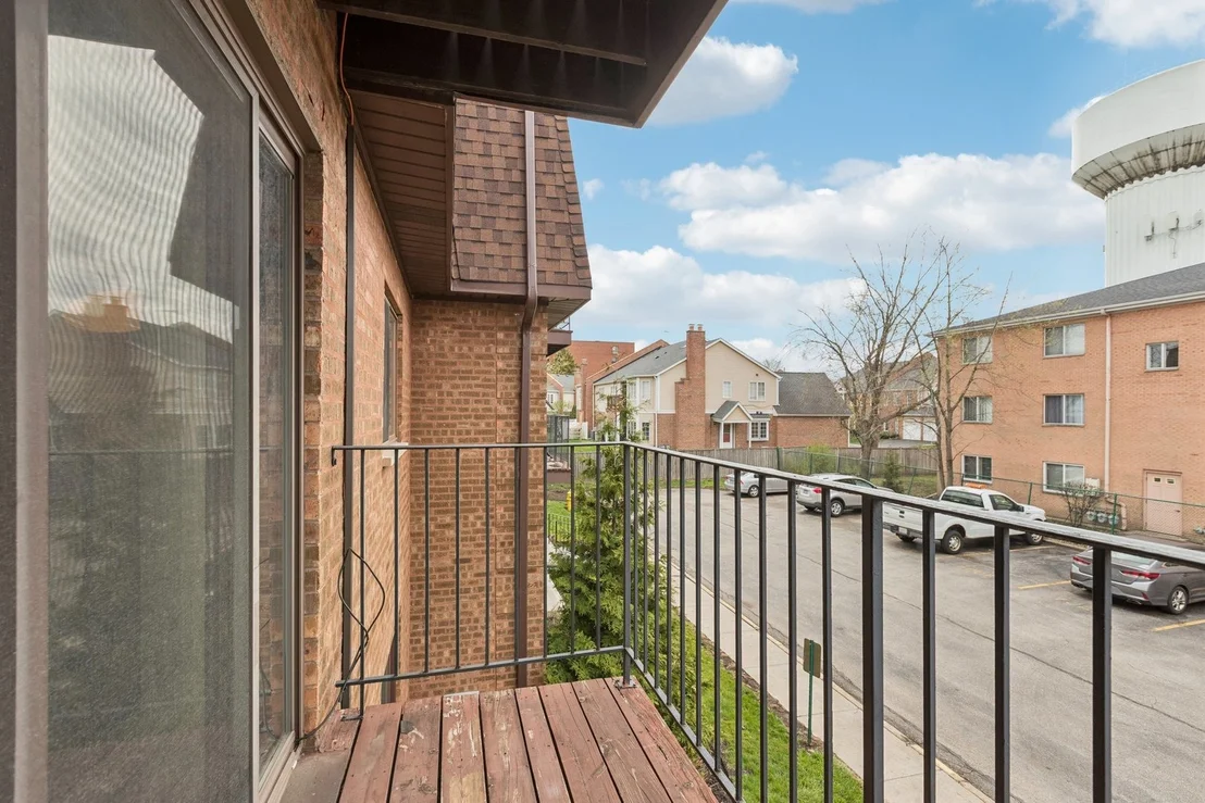Photo of Unit D at 702 Cobblestone Circle