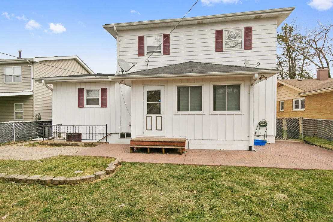 Photo of 3636 EMERALD Avenue