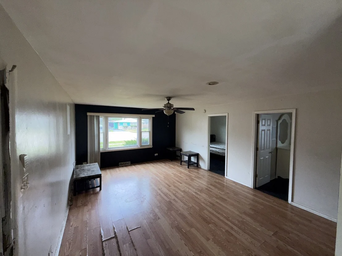 Photo of 16438 Wood Street