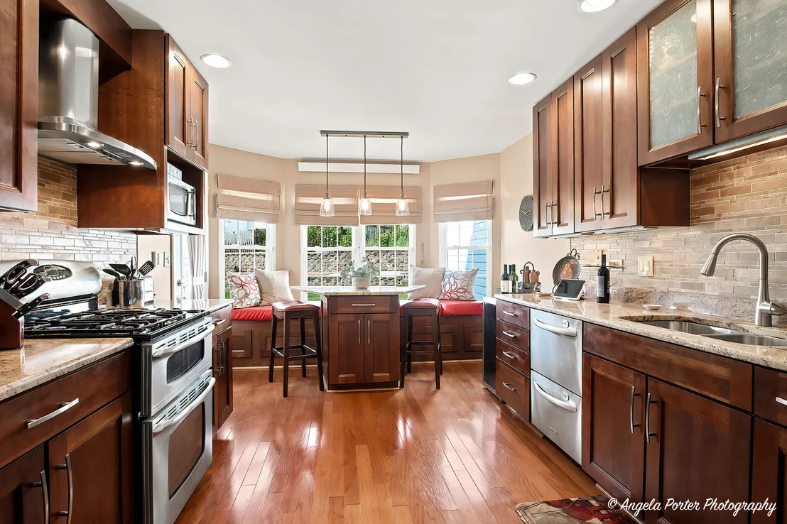 Photo of 910 Sweetflower Drive