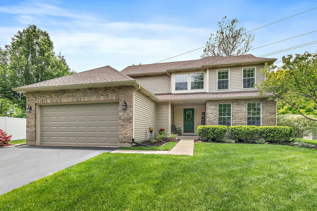 Photo of 204 Dickens Trail