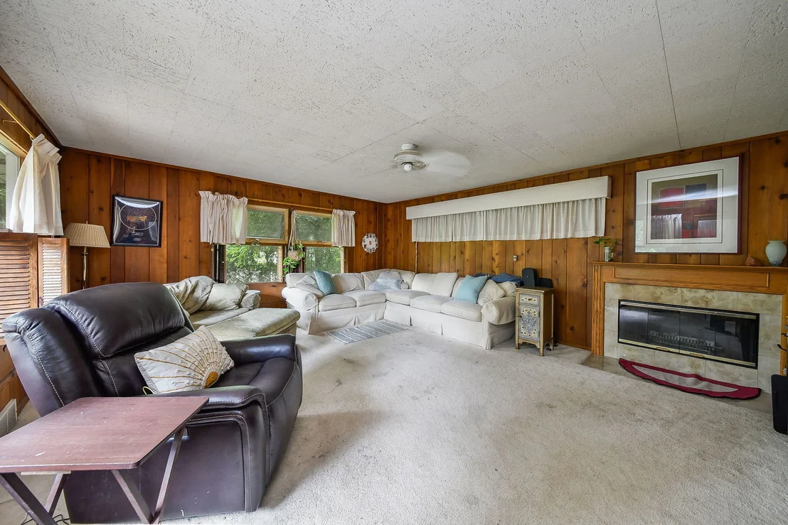 Photo of 324 W Elm Street