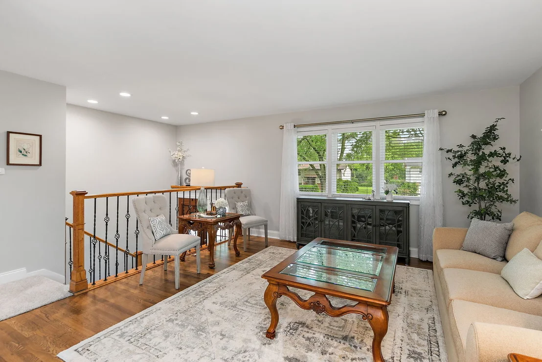 Photo of 430 Amherst Lane