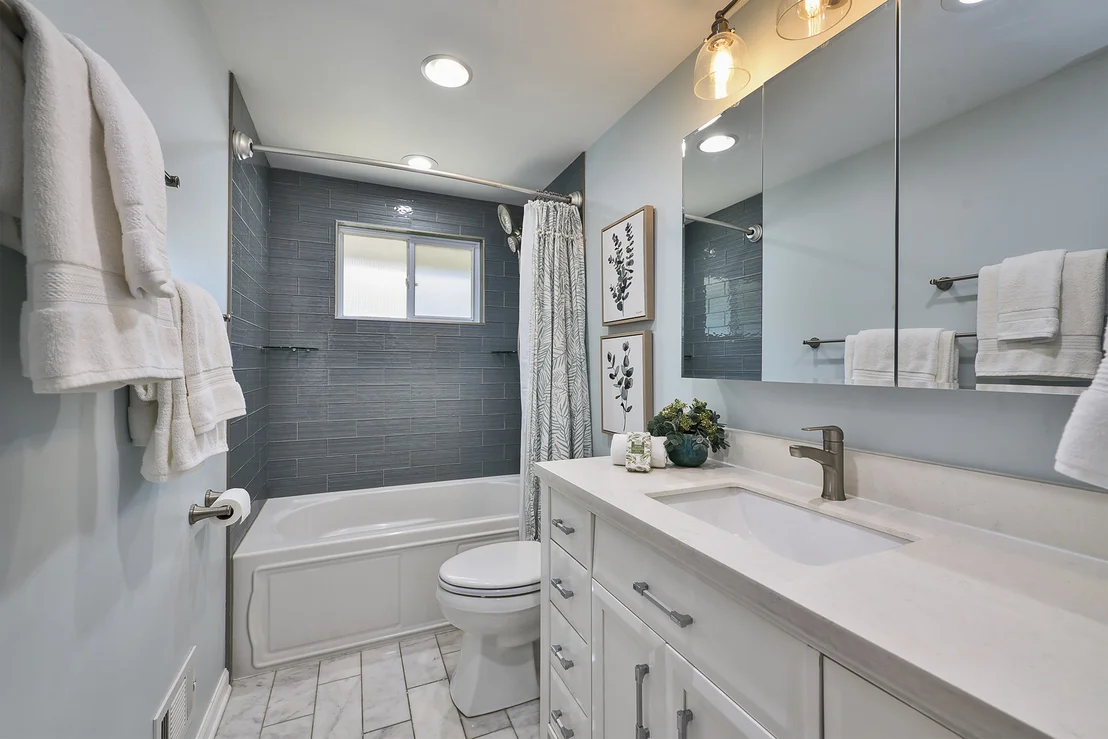 Photo of 1328 Cabot Lane