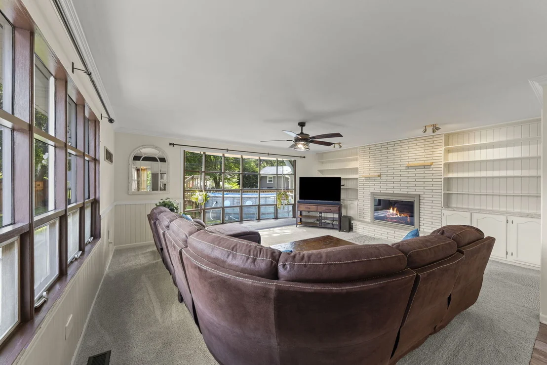 Photo of 2304 Meadow Drive