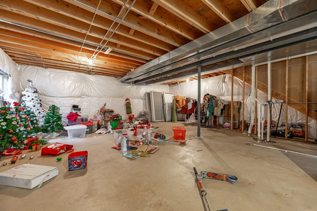 Photo of 325 Hemlock Lane